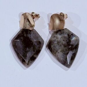 Elegant Gold and Gray Stone Earrings